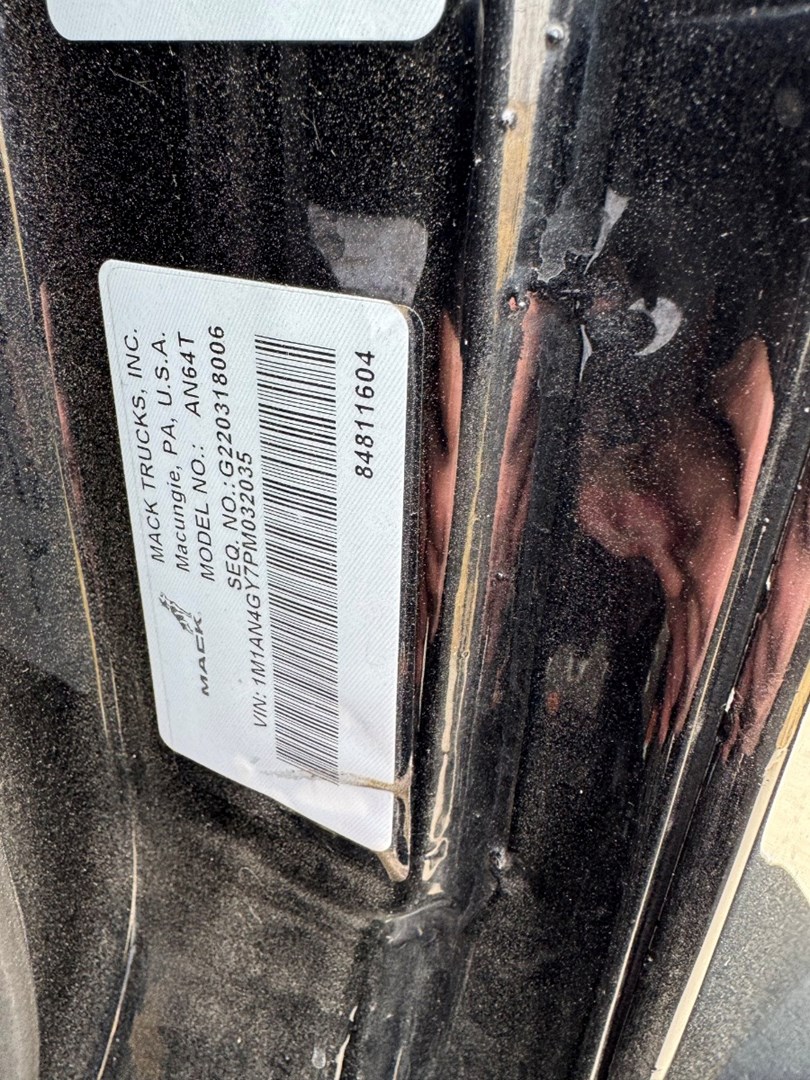 2023 MACK AN64T - USED TRUCKS SLEEPER - image 22