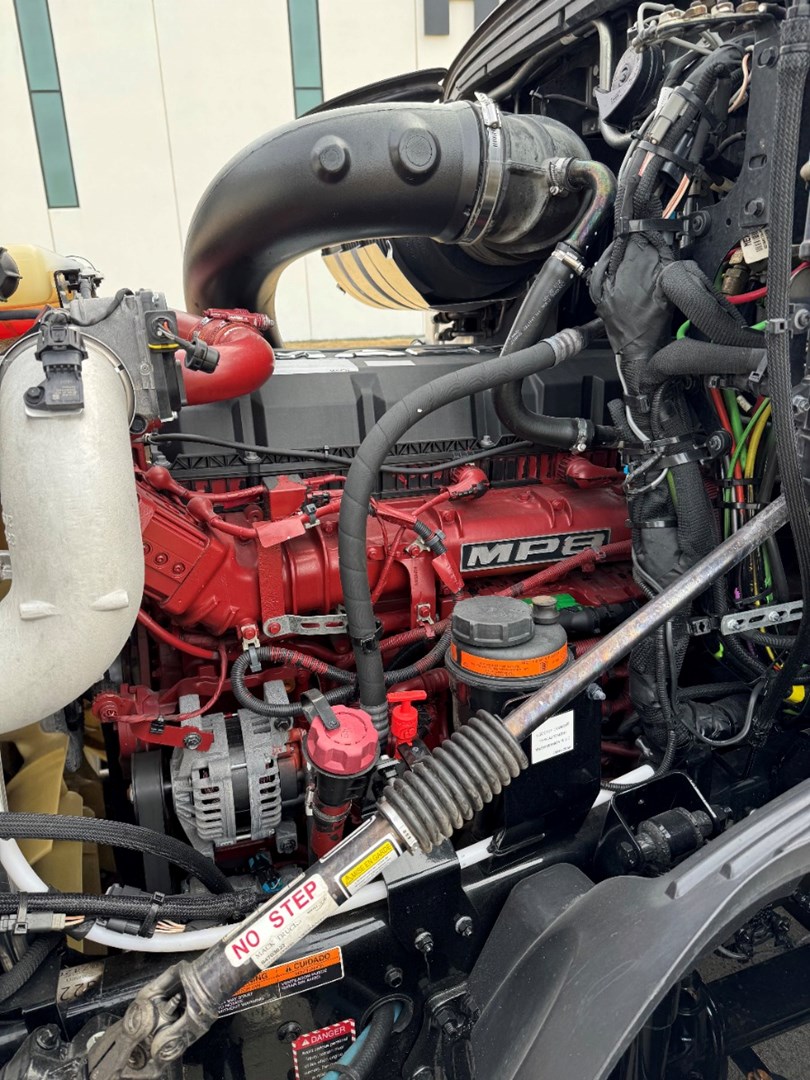 2023 MACK AN64T - USED TRUCKS SLEEPER - image 9