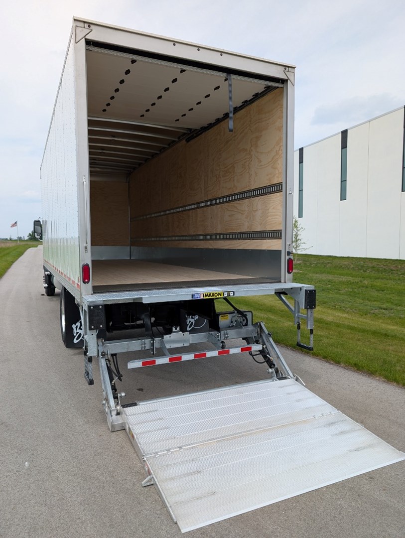 2026 MACK MD6 - NEW TRUCKS BOX TRUCK - image 5