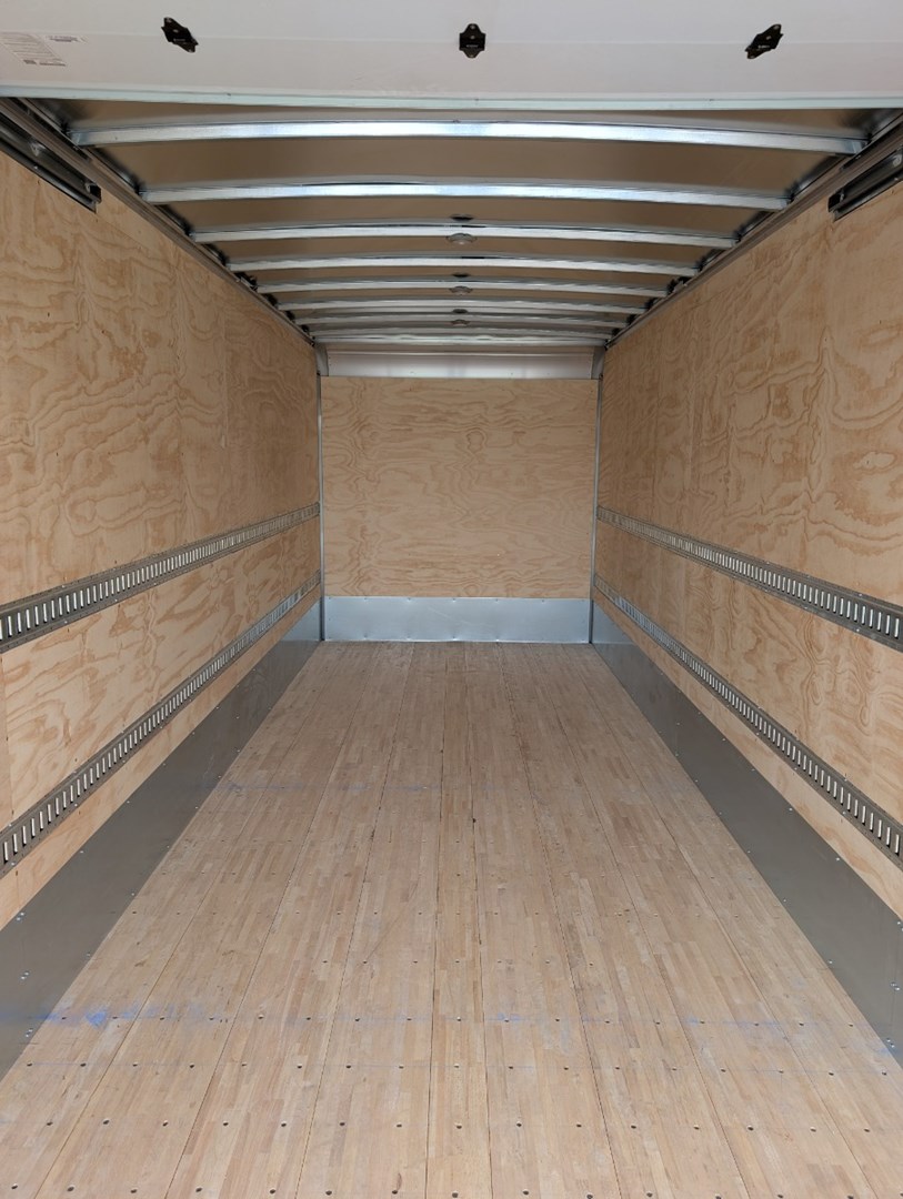 2026 MACK MD6 - NEW TRUCKS BOX TRUCK - image 6