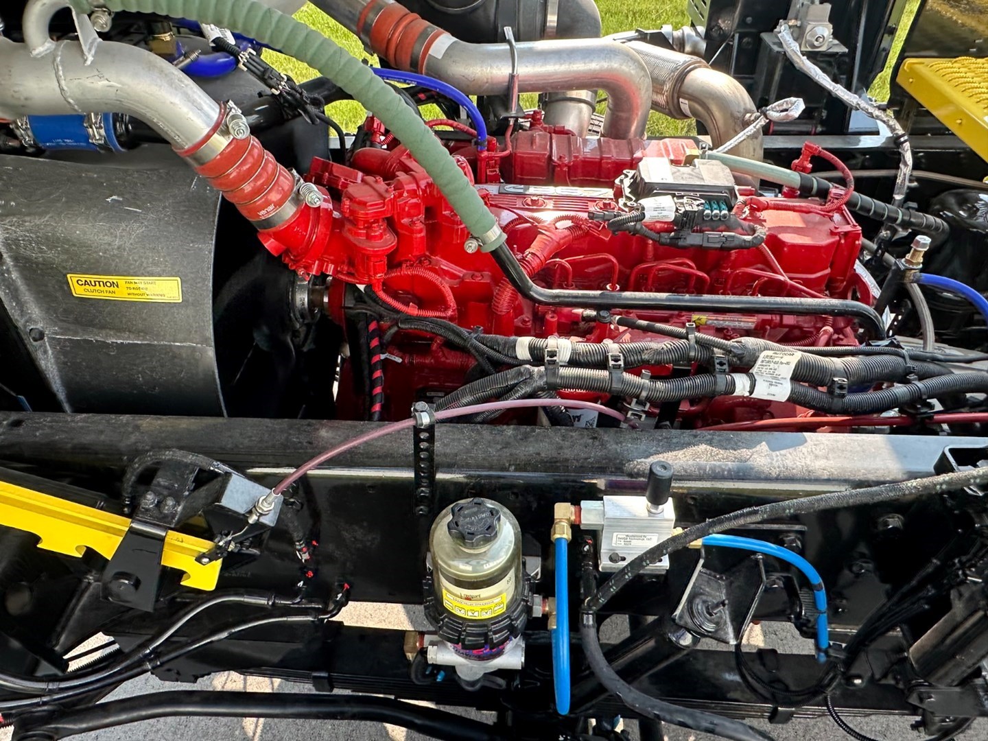 Autocar ACTT 4x2 Yard Tractor - image 16