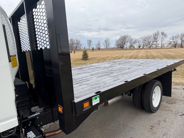 2026 Isuzu NRR Flatbed - image 10