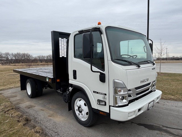 2026 Isuzu NRR Flatbed - image 5