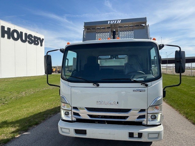 2026 Isuzu in Ankeny, IA — photo 4