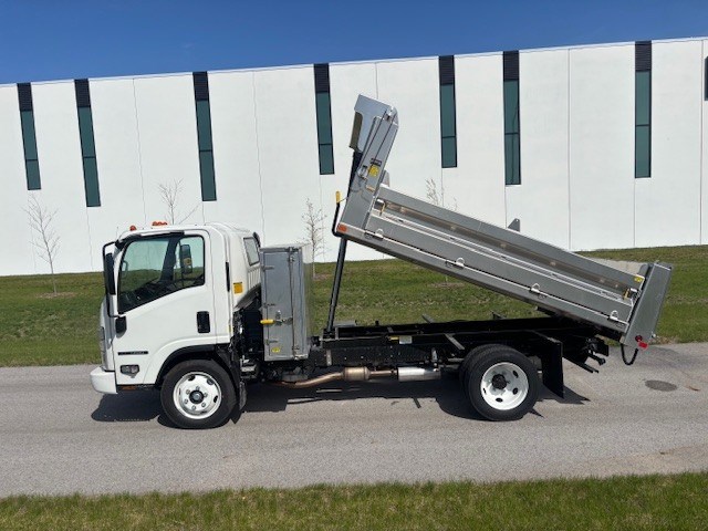 2026 Isuzu in Ankeny, IA — photo 2