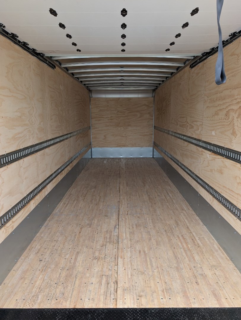 2026 MACK MD6 - NEW TRUCKS BOX TRUCK - image 6