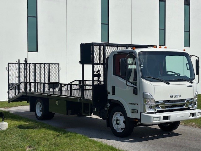 2025 Isuzu in Ankeny, IA — photo 7