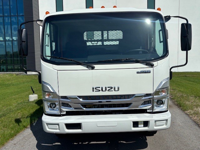 2025 Isuzu in Ankeny, IA — photo 5