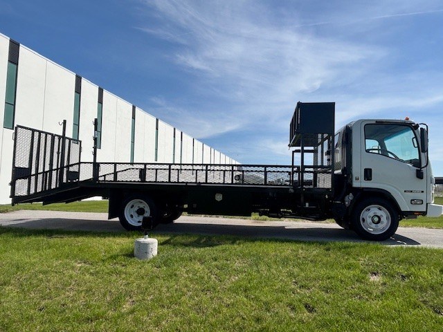 2025 Isuzu in Ankeny, IA — photo 8